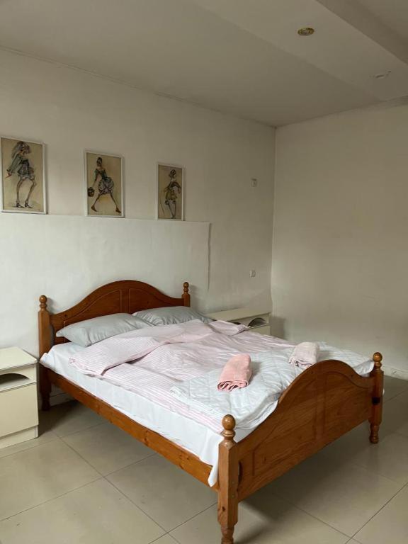 Guest House One Two Three Tbilisi ภายนอก รูปภาพ