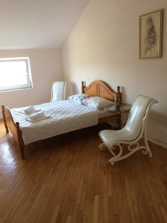 Guest House One Two Three Tbilisi ห้อง รูปภาพ