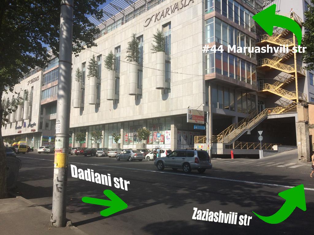 Guest House One Two Three Tbilisi ภายนอก รูปภาพ